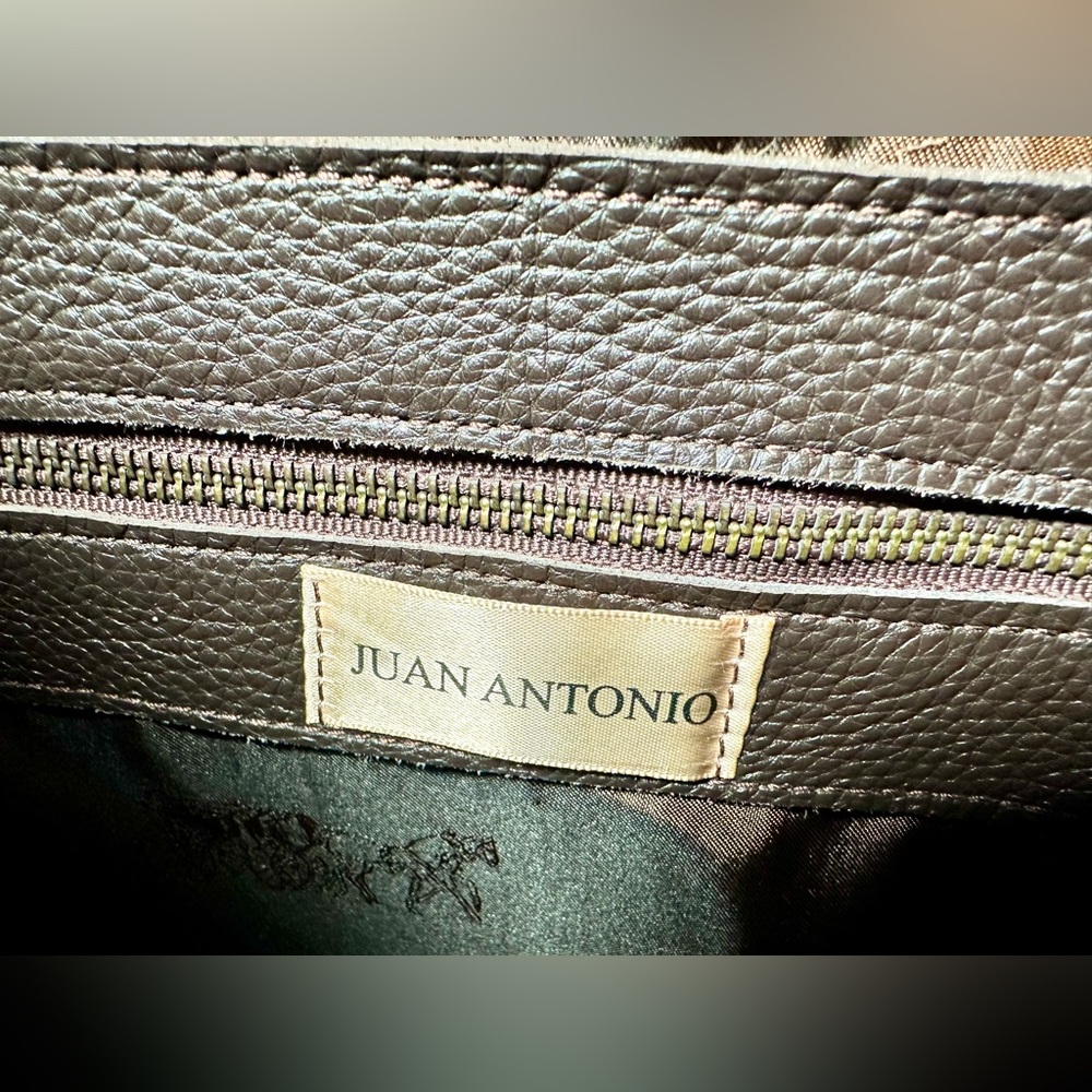 Juan Antonio Distressed Leather HOBO shoulder/handbag - Picture 12 of 15